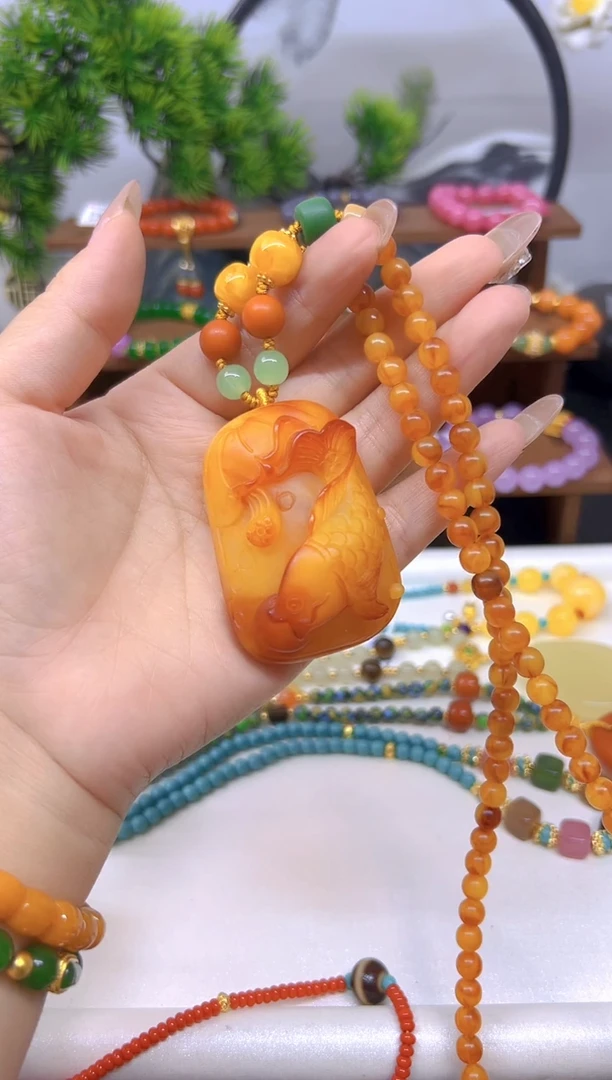 未镶嵌颈饰蜜蜡M178