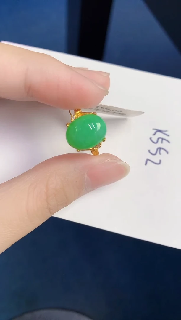 颈饰未镶嵌翡翠天然翡翠缅甸A货