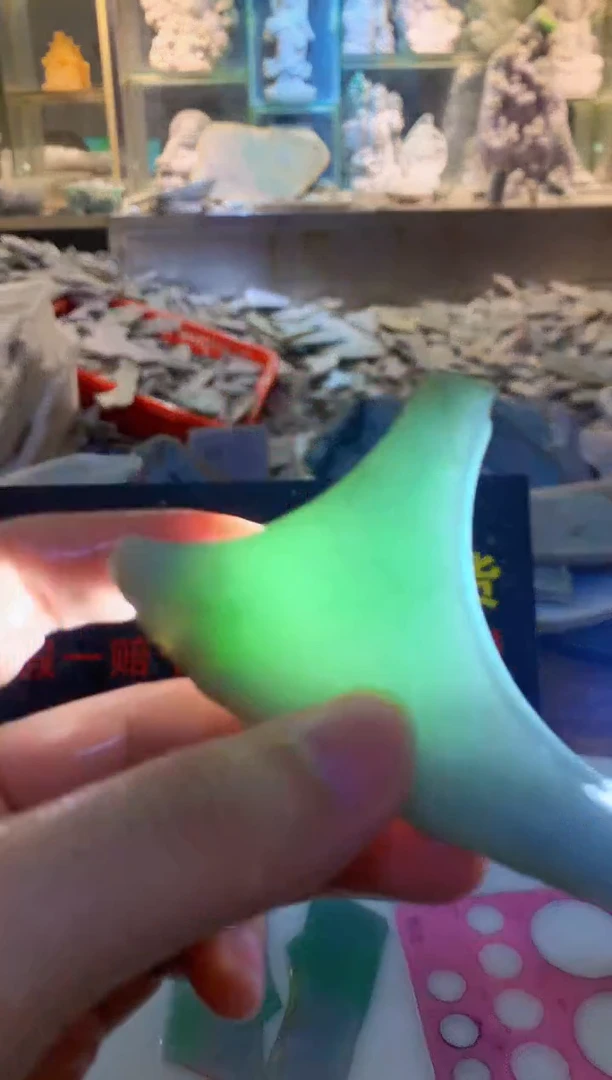 裸石翡翠0朗0翡翠珠宝548