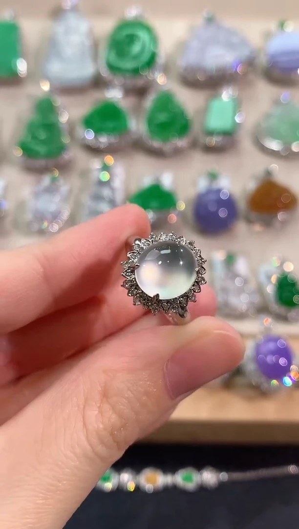 18K金镶嵌戒指翡翠冬日珠宝E23