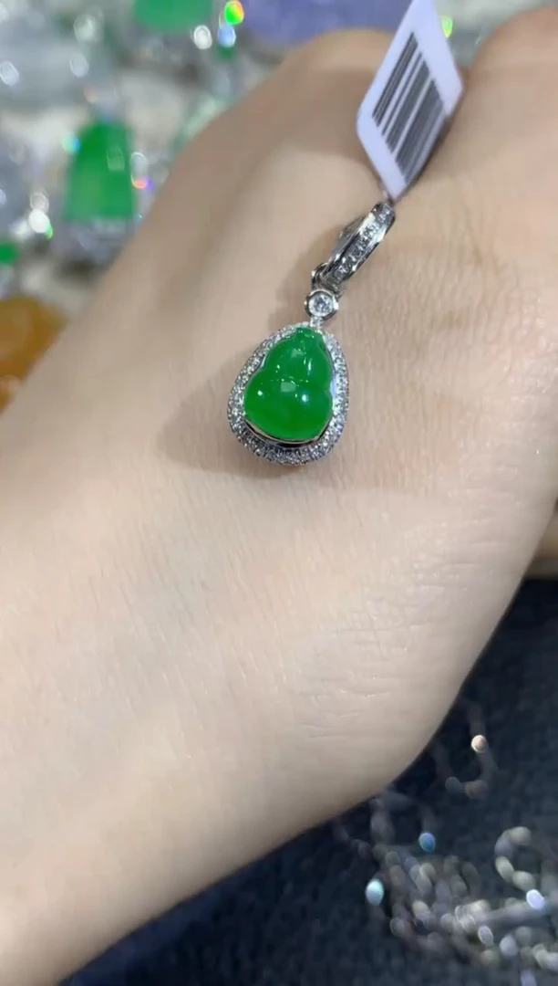 吊坠(不含链)18K金镶嵌翡翠D16翡翠