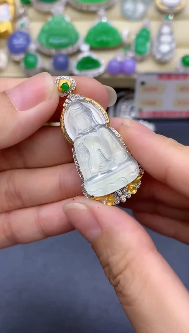 颈饰18K金镶嵌翡翠380-中国好珍宝