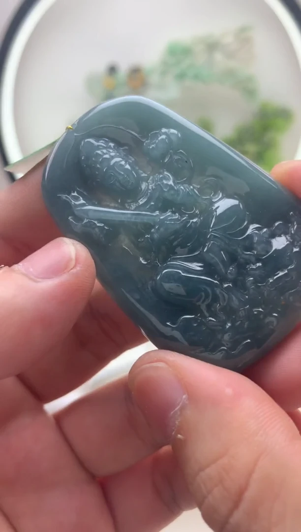 颈饰未镶嵌翡翠虚空藏