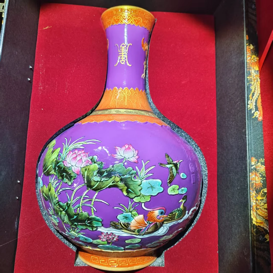 景德镇陶瓷荷花赏瓶