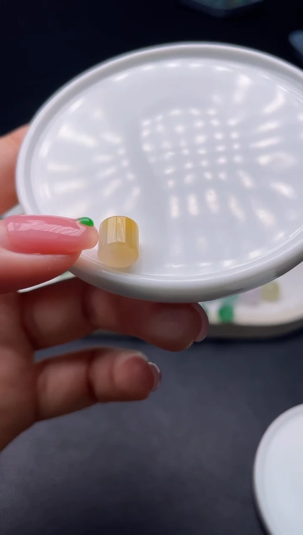 定制翡翠未镶嵌啊A136