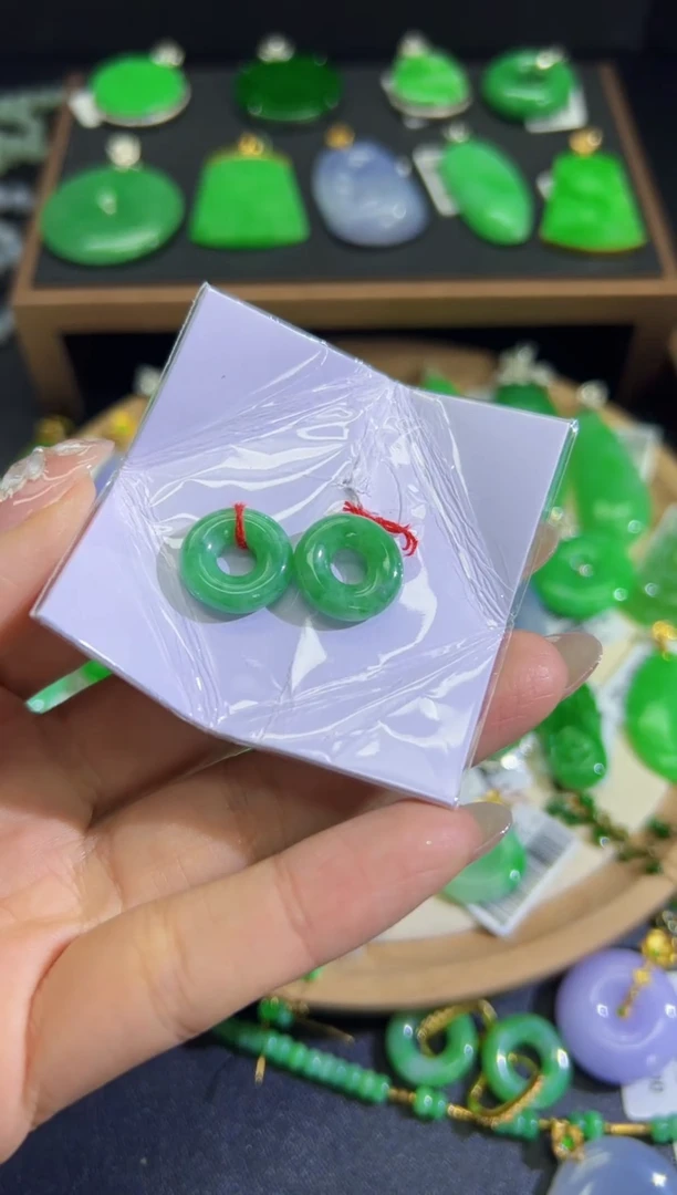 【闪购商品】翡翠耳饰未镶嵌Q缅料A货翡翠/支持复检/一件