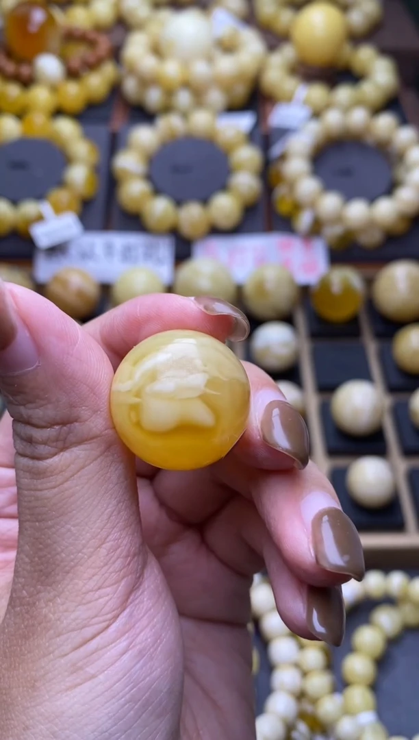 【闪购商品】琥珀裸石未镶嵌大小姐珠宝严选100