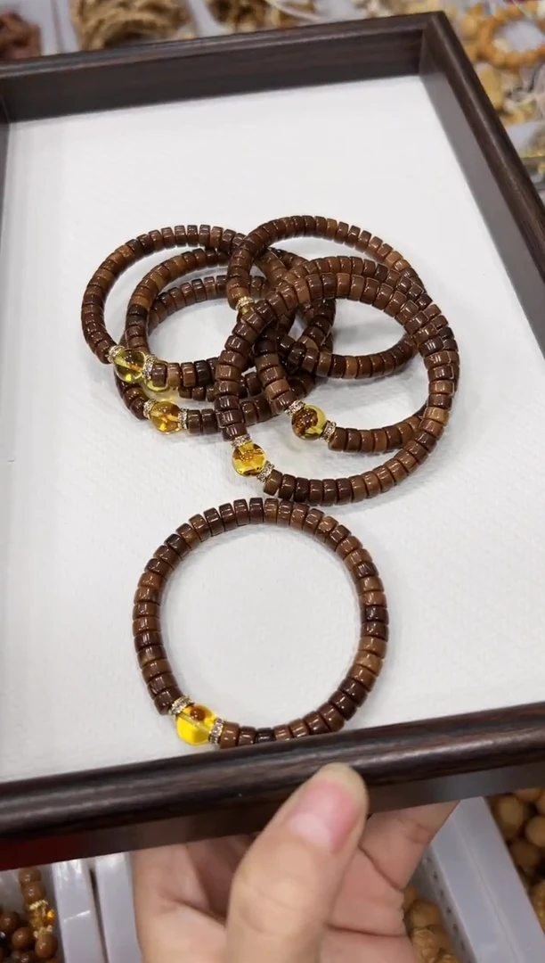 琥珀吊坠(赠链)未镶嵌diy库克7mm*4mm左右 设计款药片 单圈