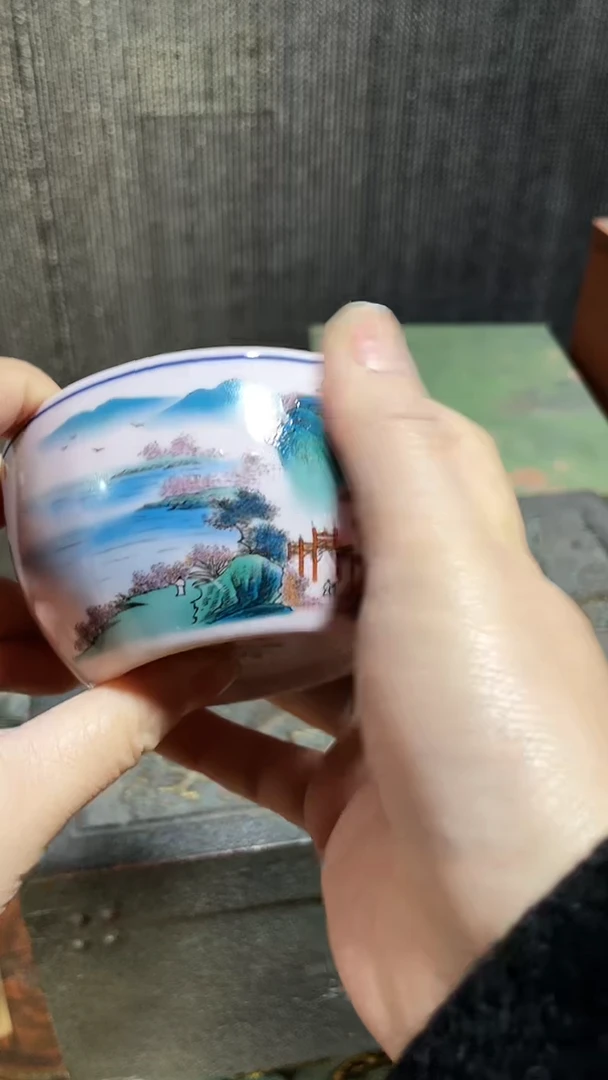 红稀土山水压手杯