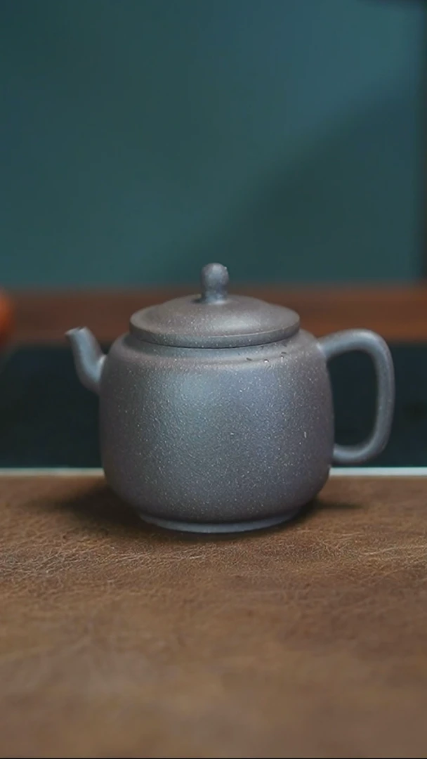 茶壶紫砂半手墨林140CC内推摹古紫泥