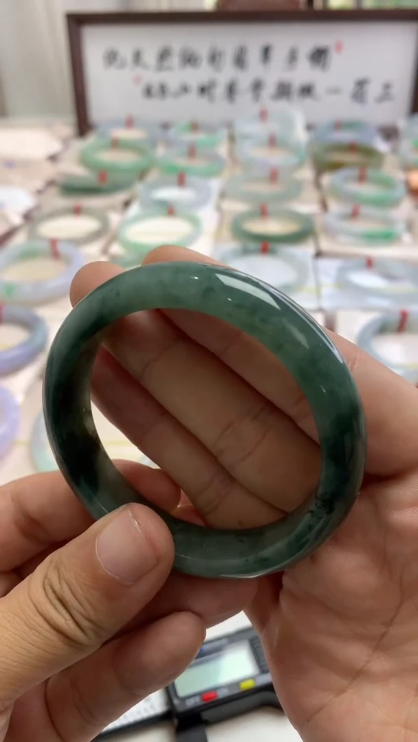 未镶嵌手镯翡翠油青53.8