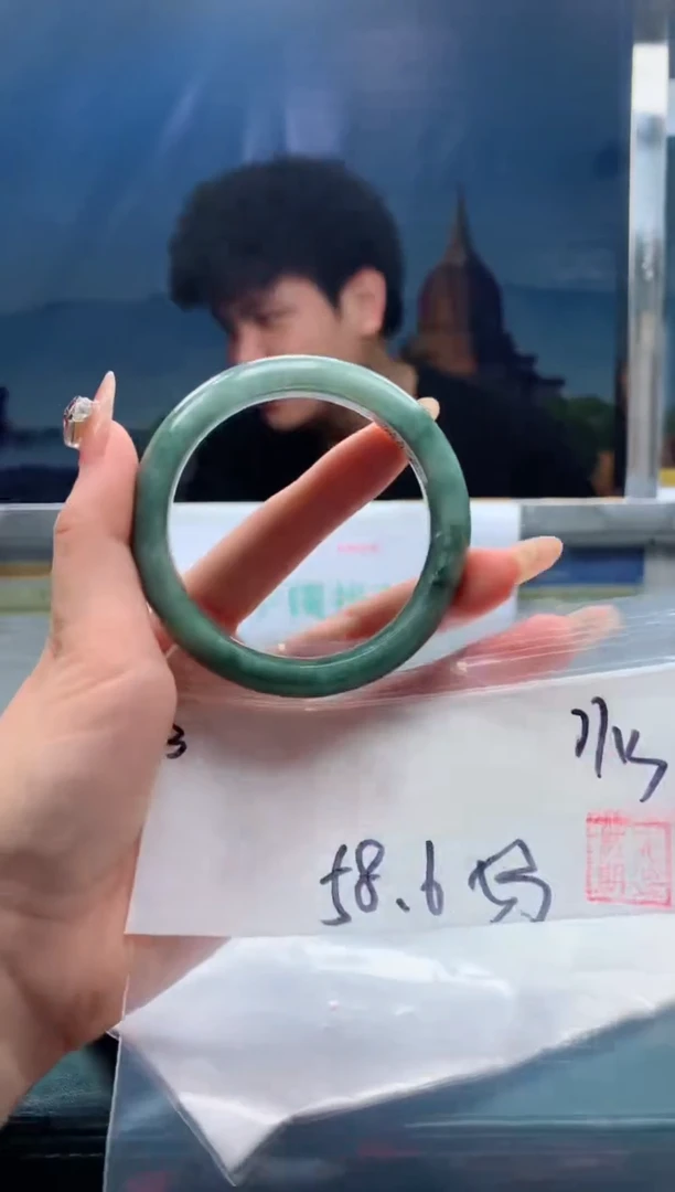 【闪购商品】翡翠手镯未镶嵌000000003