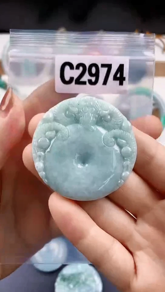 颈饰未镶嵌翡翠天然翡翠吊坠挂件