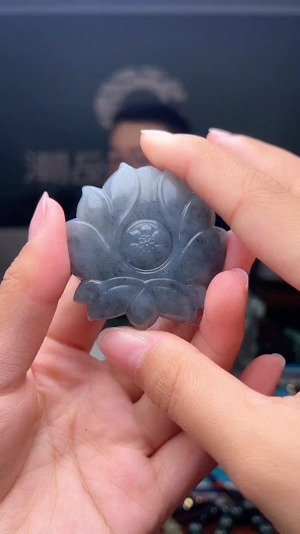 未镶嵌和田玉挂件1