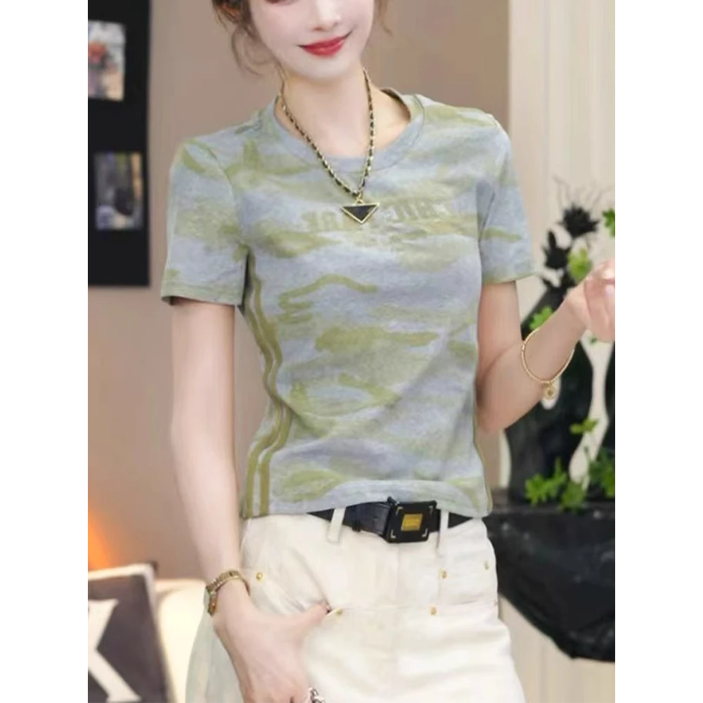 2025新款爆款夏季设计感独特漂亮短款上衣迷彩美式正肩短袖t恤女