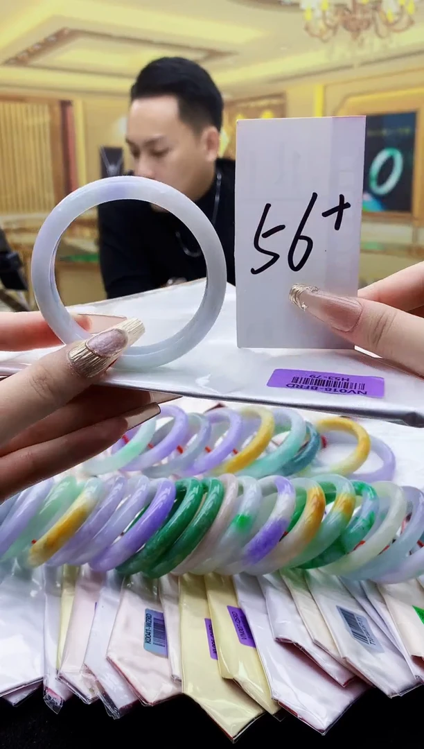 未镶嵌手镯翡翠AAAA