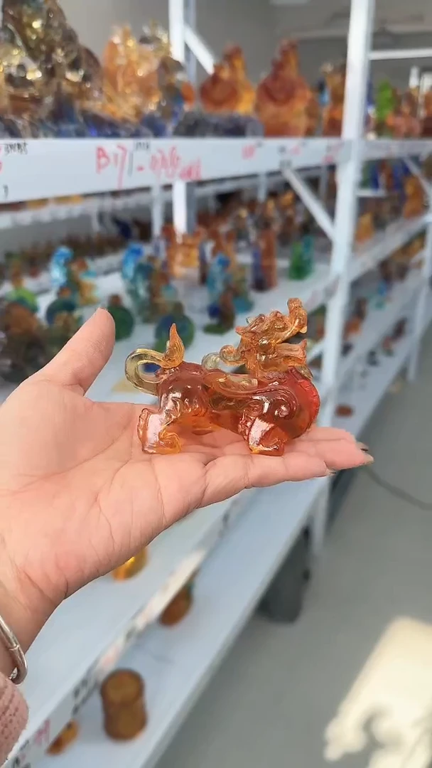 手工艺品琉璃黄色貔貅