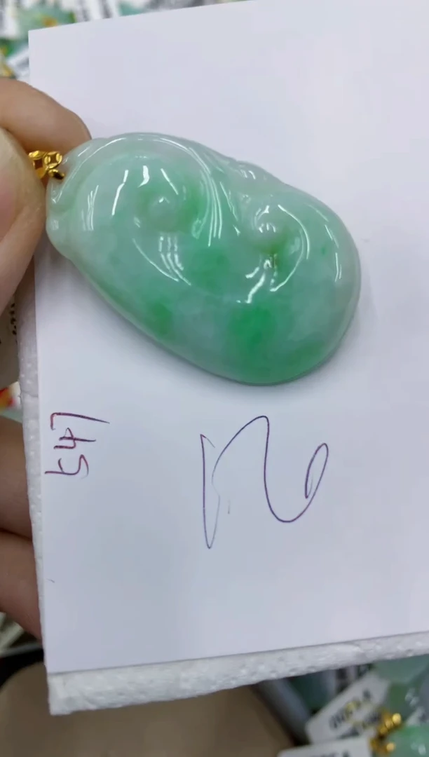 颈饰18K金镶嵌翡翠11111111111