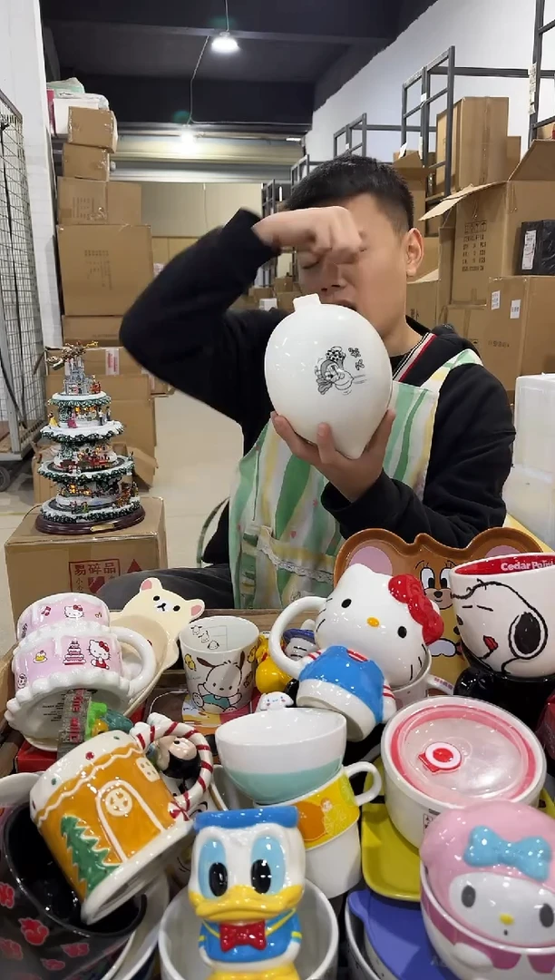 瓷片叮当猫萝卜碗