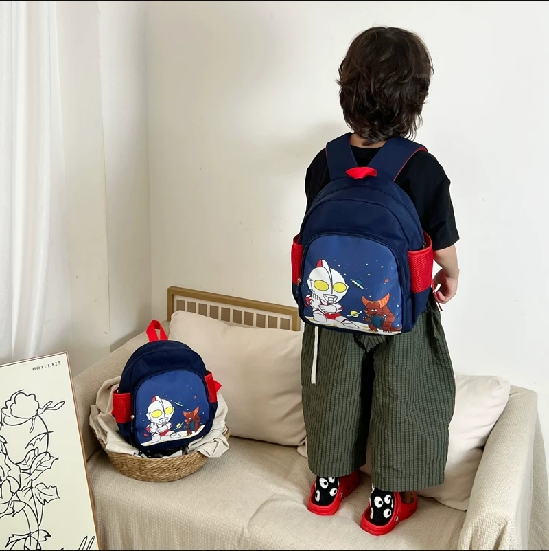 卡通幼儿园儿童书包男童宝宝可爱轻便外出背包小男孩奥特曼双肩包