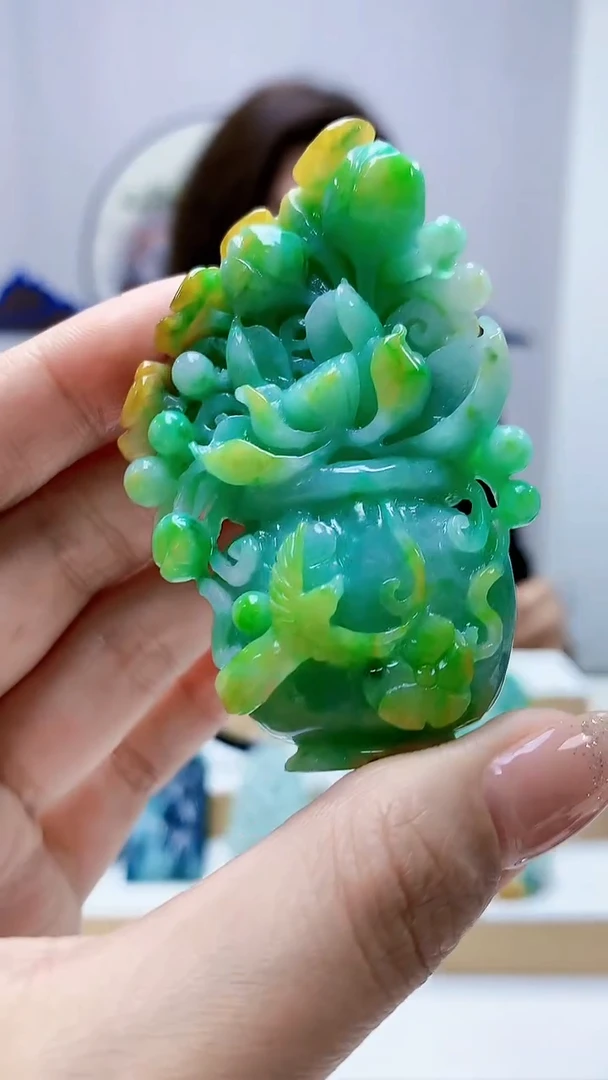 未镶嵌定制翡翠4829MM-毛货挂件82