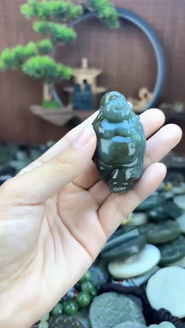和田玉未镶嵌颈饰1