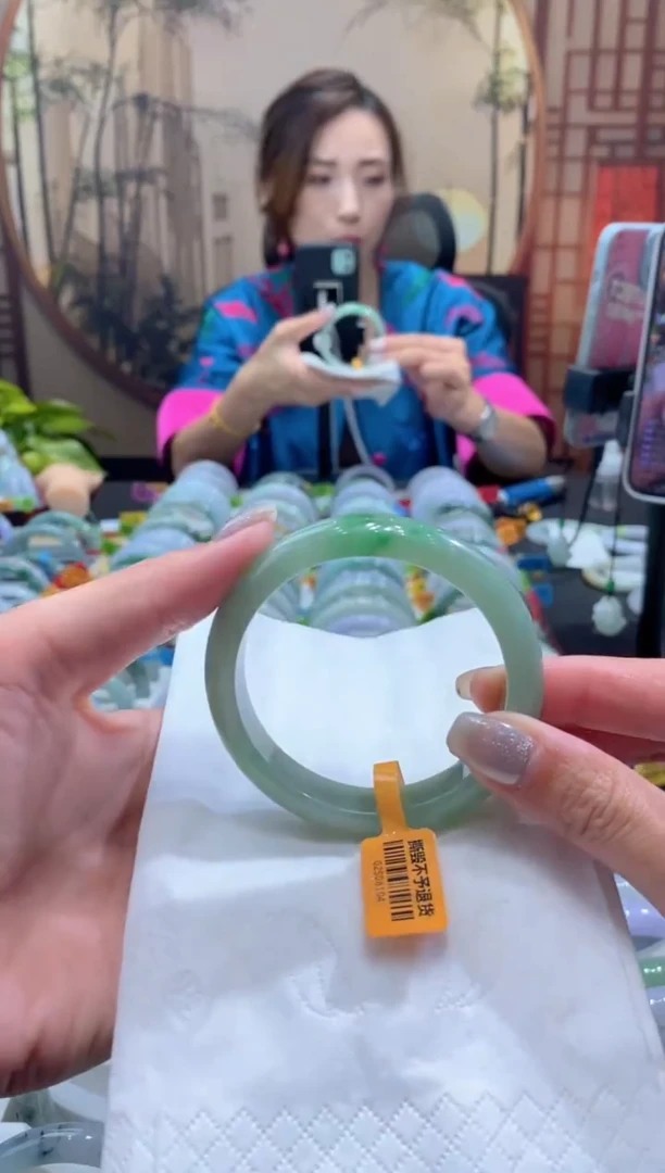 未镶嵌手镯翡翠000022027