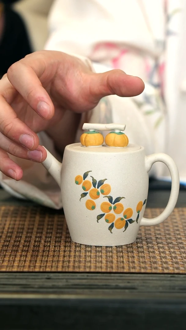 【闪购商品】紫砂茶壶THF23柿柿如意 定窑白