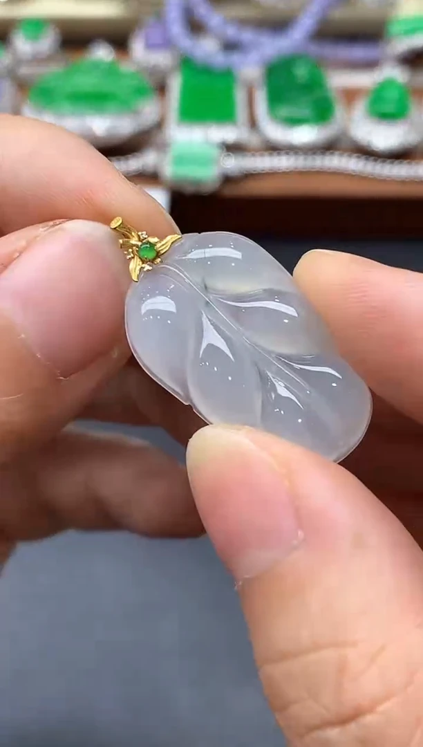 颈饰18K金镶嵌翡翠94-中国好珍宝