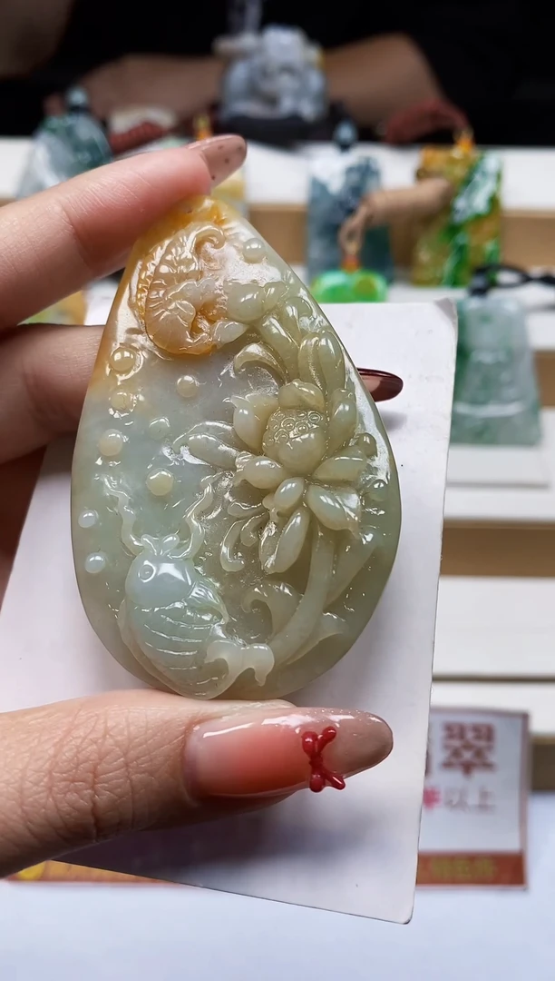 颈饰未镶嵌翡翠翡翠A货