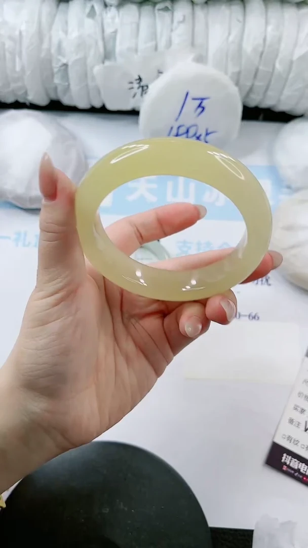 石英质玉未镶嵌手镯多样性发货V388-62