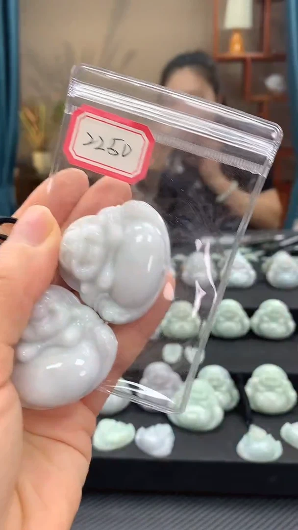 颈饰未镶嵌翡翠佛公2250 多样性发一件