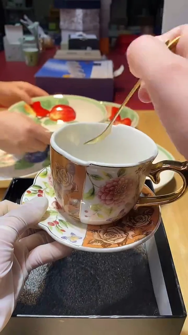 瓷片生活的本意是开心啊@@1