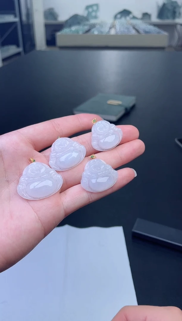 翡翠18K金镶嵌颈饰佛公多样性发一件