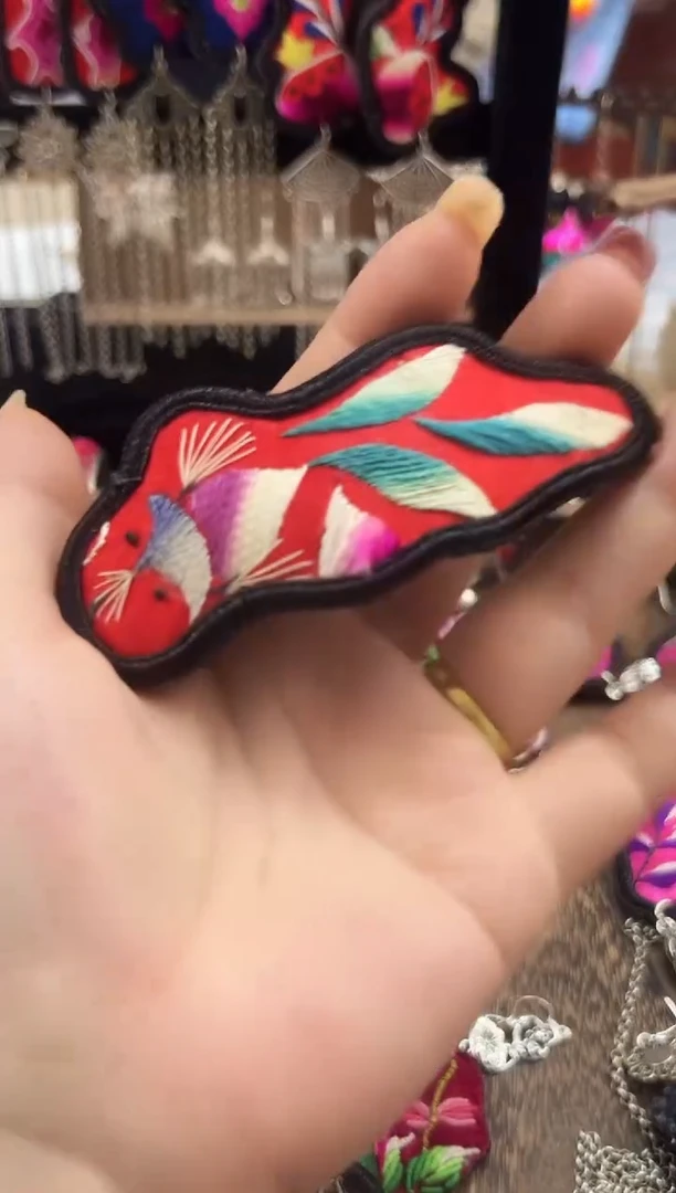 【闪购商品】织绣民族风老绣饰品501