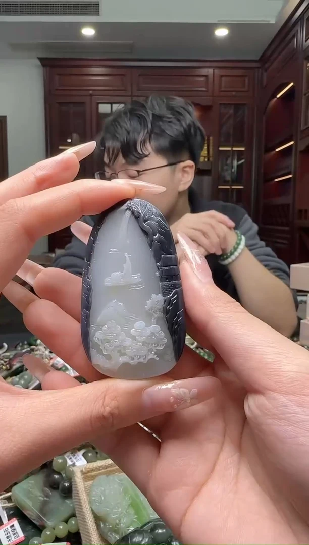 颈饰未镶嵌和田玉多样性发一