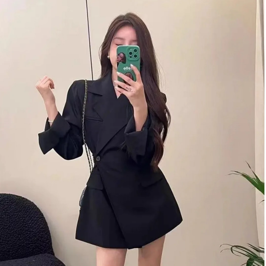 收腰显瘦高级感小西装外套气质2025秋季新款修身黑色西服