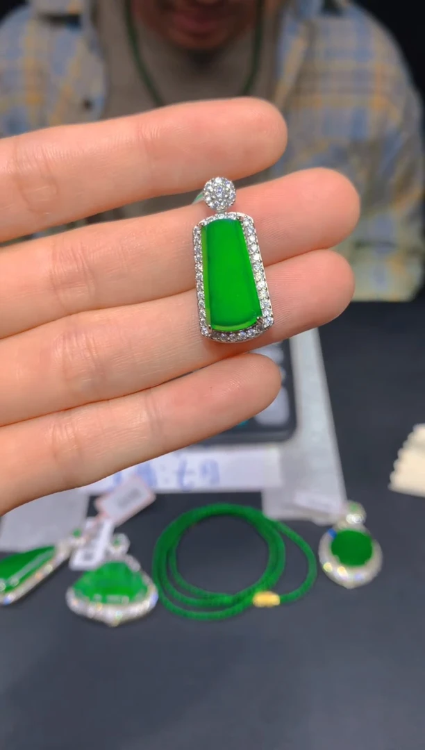 【闪购商品】定制翡翠未镶嵌179多样性发货（发其一）