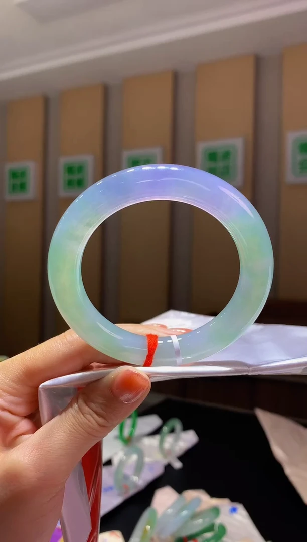 未镶嵌手镯翡翠-C57 圈口 56全款28万 定金2万