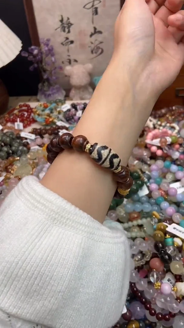 未镶嵌玛瑙手饰175