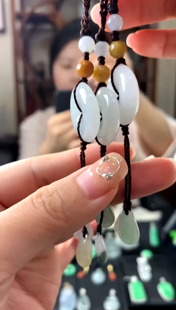 翡翠未镶嵌吊坠(不含链)多样性发其一