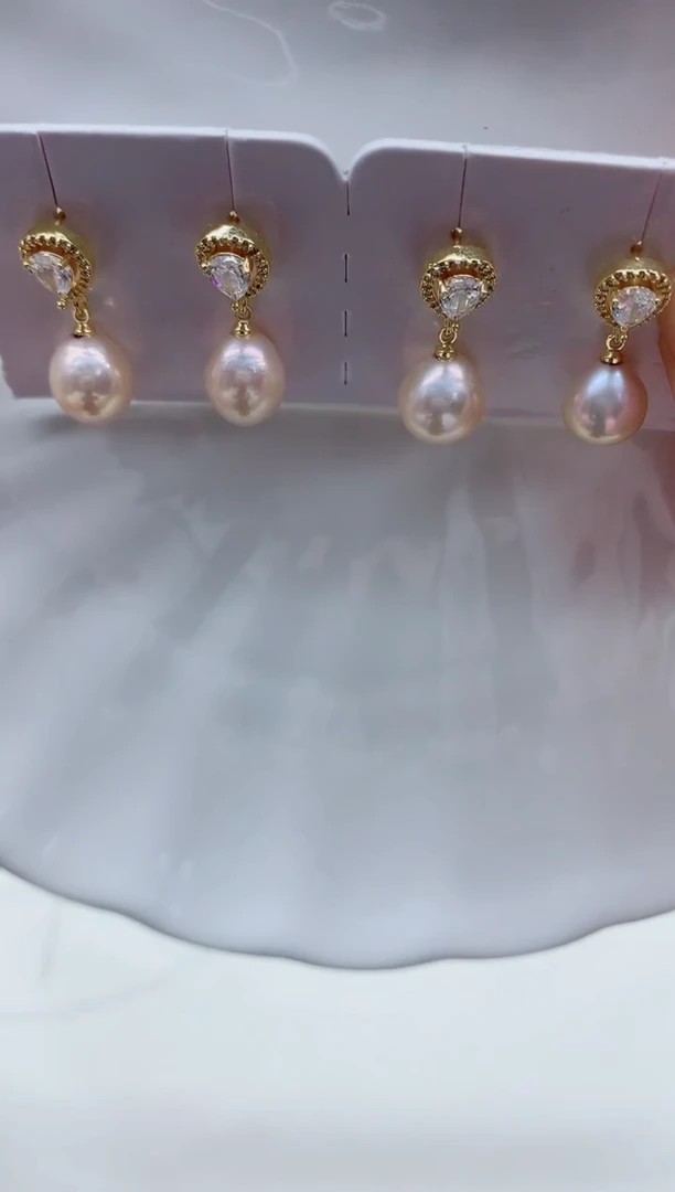 未镶嵌淡水珍珠耳饰淡水珍珠耳饰多样性发其一