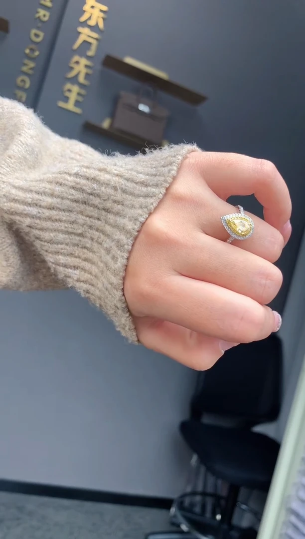 【闪购商品】钻石戒指/指环18K金镶嵌1ct黄钻戒指