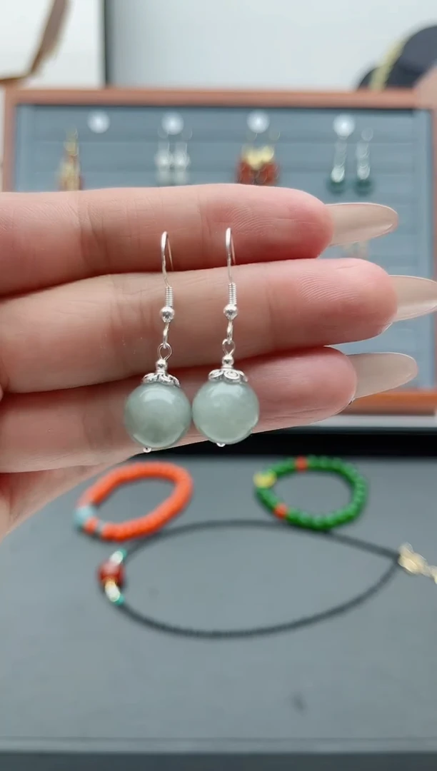 【闪购商品】石英质玉耳饰银S925镶嵌1606