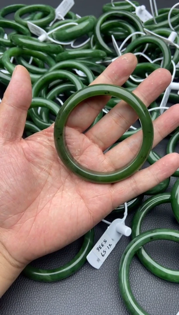 未镶嵌手镯和田玉（碧玉）16-60