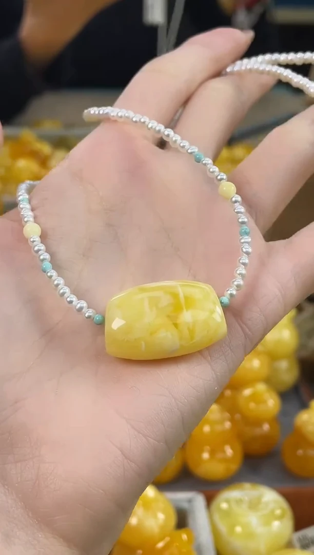 裸石琥珀未镶嵌J50