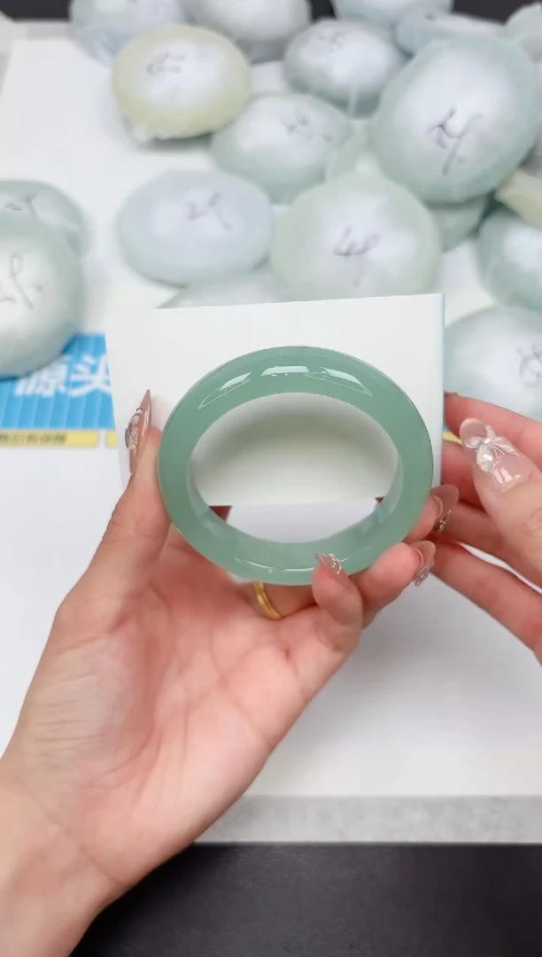 石英质玉手镯未镶嵌123-55.0