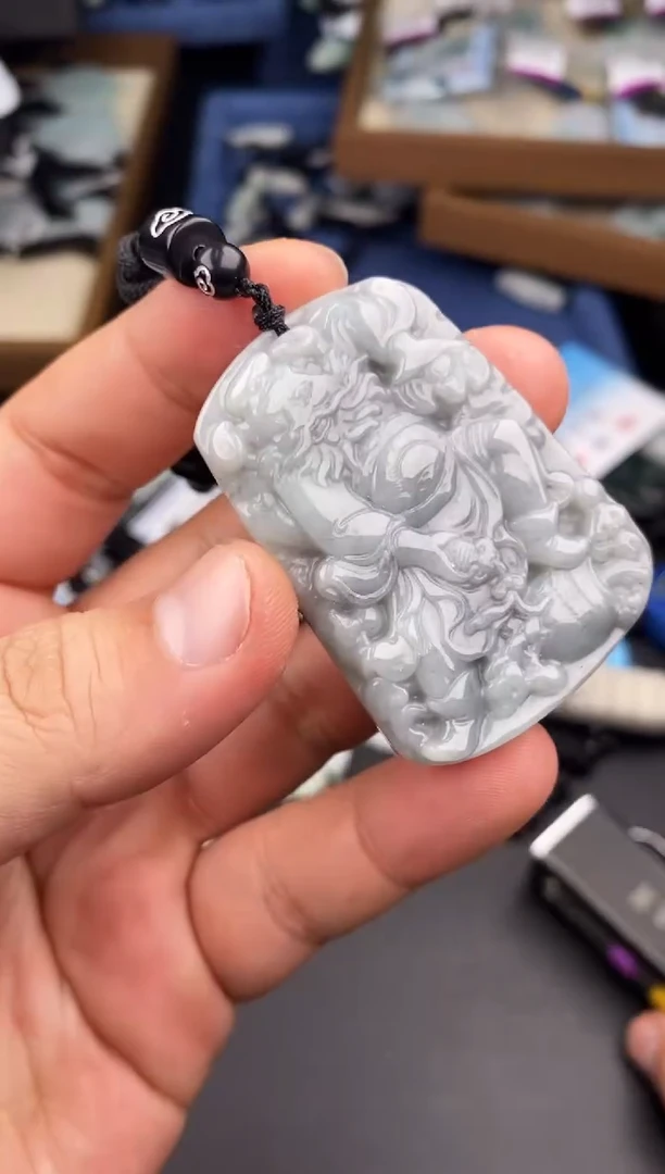 【闪购商品】翡翠颈饰未镶嵌  天然翡翠，一物一图