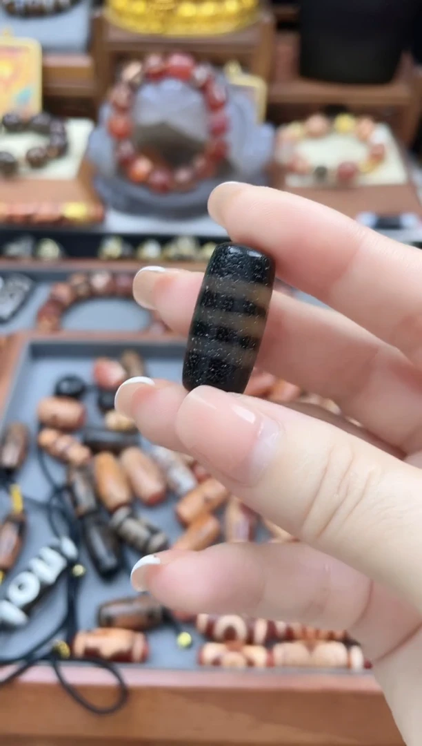 未镶嵌珠珠玛瑙/玉髓金蟾冻梨药师完整