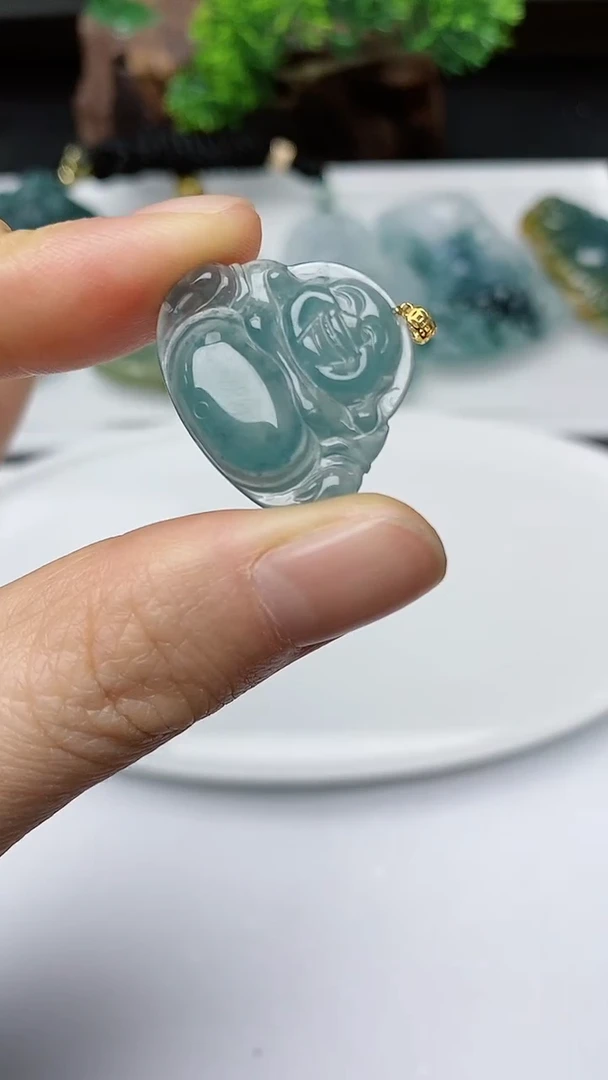 【闪购商品】翡翠颈饰18K金镶嵌